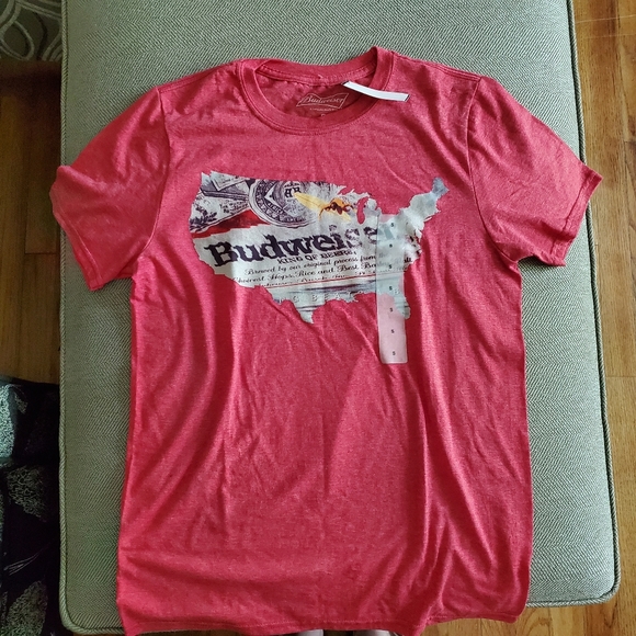 Well Worn Red Budweiser Graphic T-shirt Size Small - Picture 4 of 5